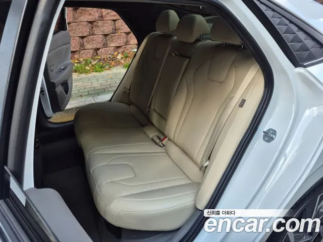 Hyundai Avante CN7 — Фото автомобиля 17