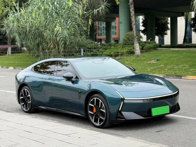 Xpeng P7 — Фото автомобиля 3