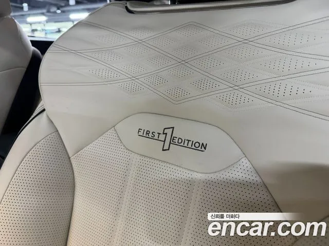 Bentley Bentayga Bentayga 4.0 V8 EWB First Edition — Фото автомобиля 17