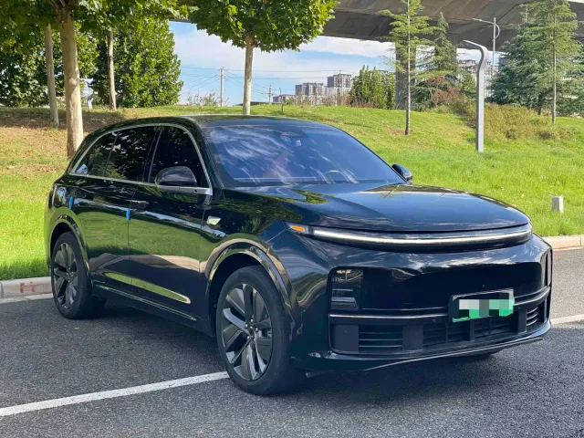 Li Auto L7 — Фото автомобиля 2