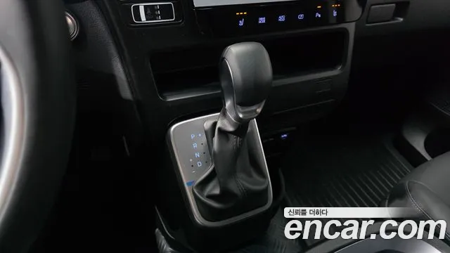Hyundai Staria — Фото автомобиля 12