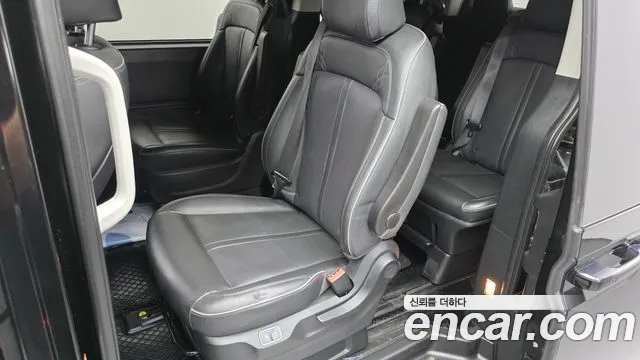 Hyundai Staria Staria 4WD Lounge 9 мест — Фото автомобиля 11
