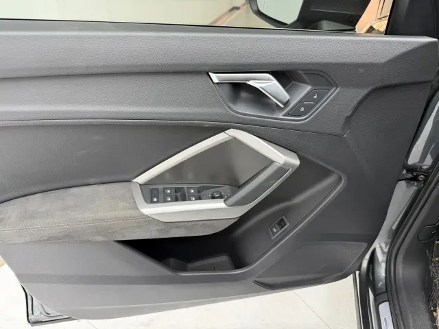 Audi Q3 — Фото автомобиля 12
