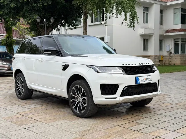 Land Rover Range Rover Sport 2022 3.0 L6 Gloss Black Edition — Фото автомобиля 27