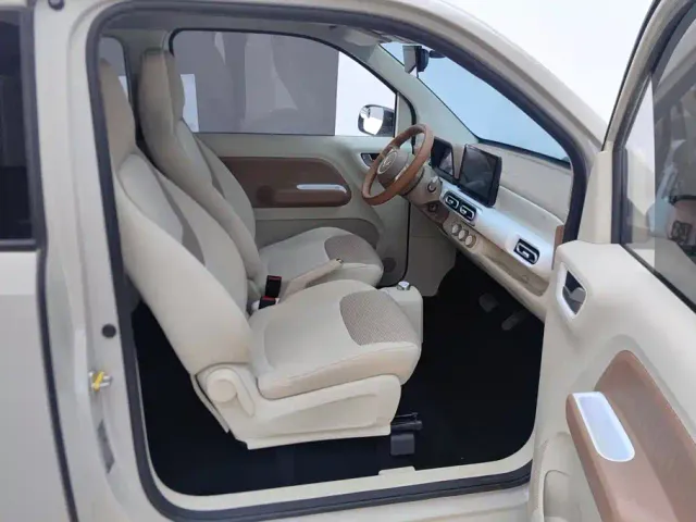 Wuling Hongguang Mini EV — Фото автомобиля 8