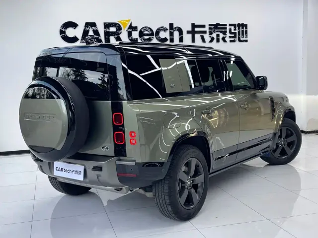 Land Rover Defender — Фото автомобиля 3