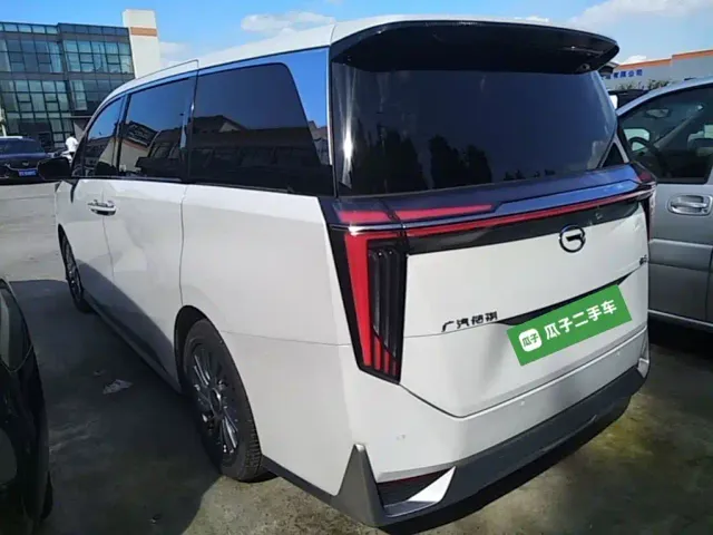 GAC Trumpchi M8 — Фото автомобиля 4
