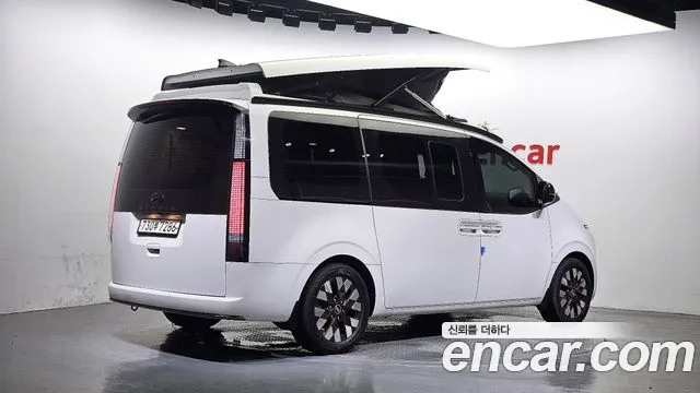 Hyundai Staria Staria 2WD автодом — Фото автомобиля 2