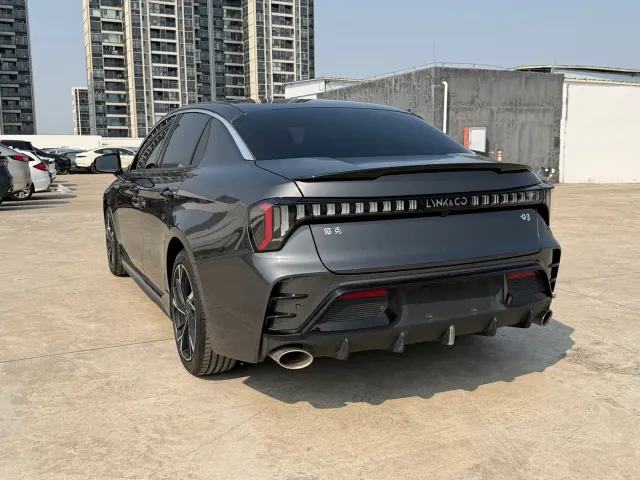 Lynk & Co 03 — Фото автомобиля 18