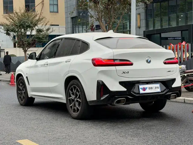 BMW X4 — Фото автомобиля 4