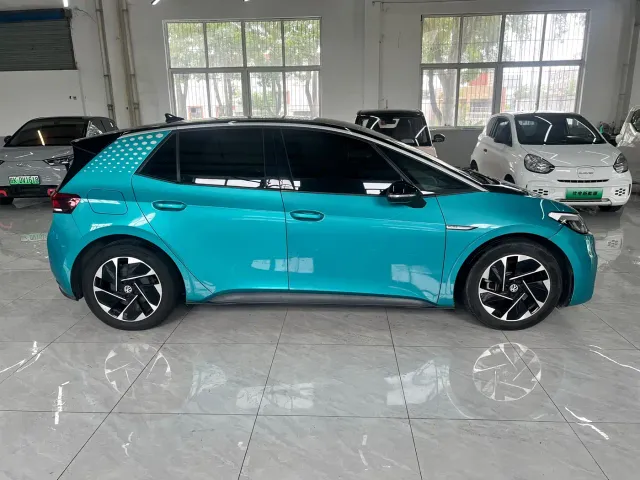 Volkswagen ID.3 — Фото автомобиля 4