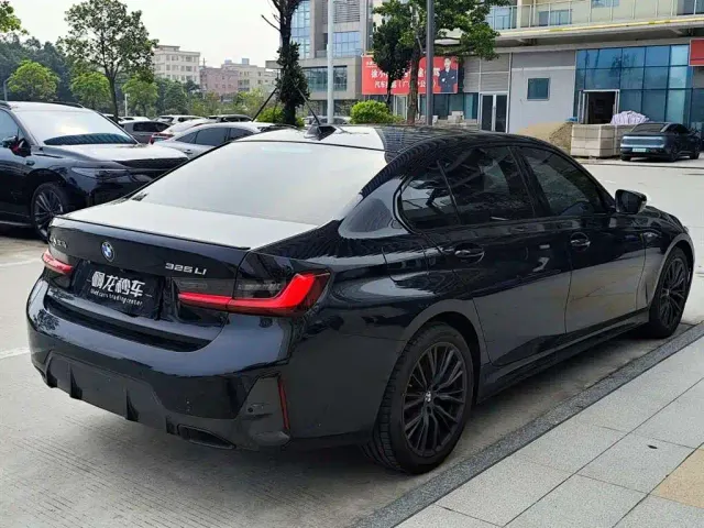 BMW 3 Series — Фото автомобиля 9