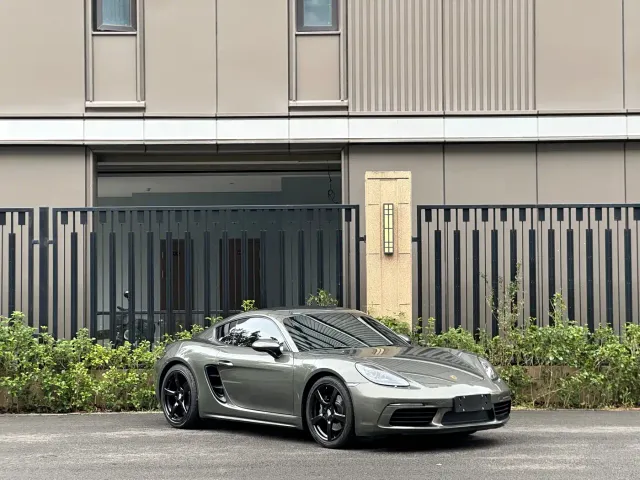 Porsche 718 — Фото автомобиля 3