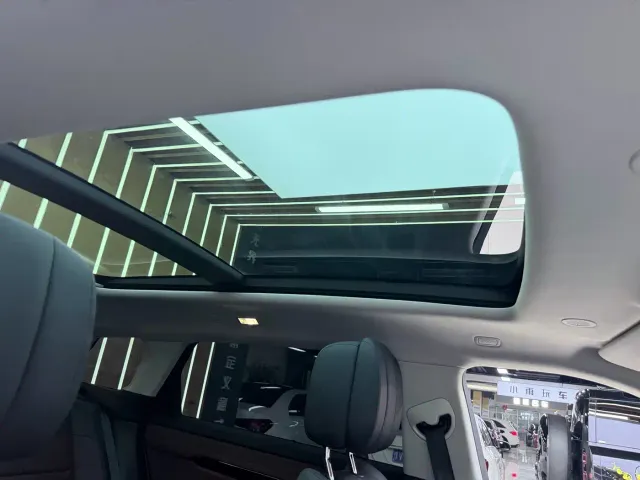 Land Rover Range Rover Evoque — Фото автомобиля 7
