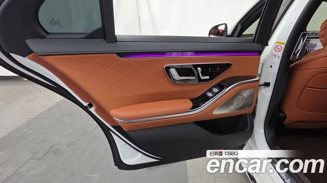 Mercedes-Benz S-Class — Фото автомобиля 17