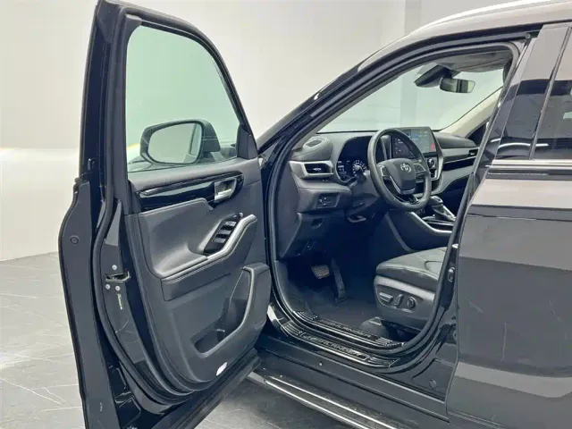 Toyota Highlander — Фото автомобиля 15