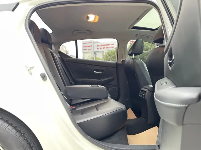 Nissan Sylphy — Фото автомобиля 12