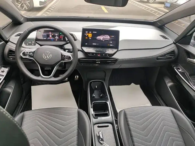 Volkswagen ID.3 — Фото автомобиля 9