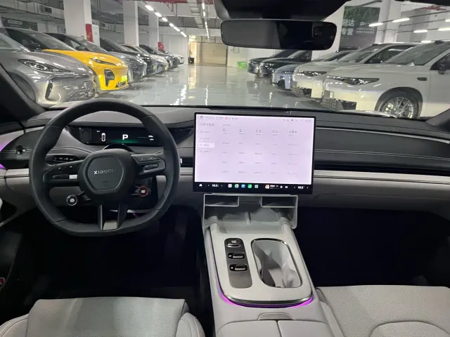Xiaomi SU7 — Фото автомобиля 8