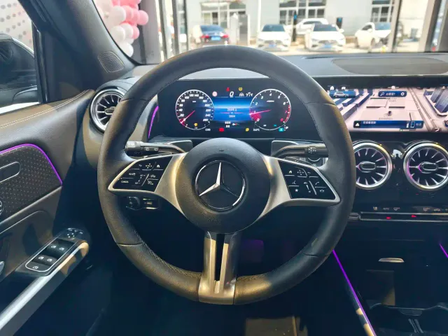 Mercedes-Benz GLB-Class — Фото автомобиля 8