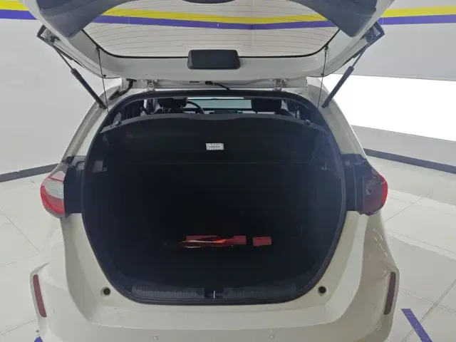 Honda Fit — Фото автомобиля 4