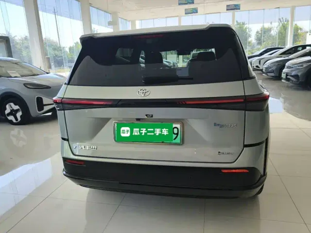 Toyota BoZhi 3X — Фото автомобиля 5