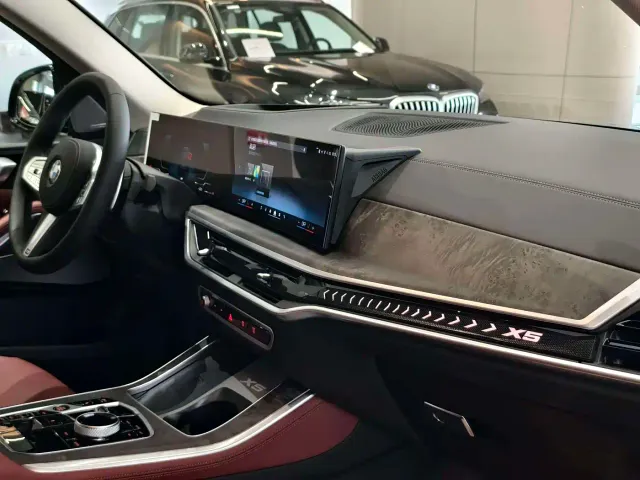 BMW X5 — Фото автомобиля 4