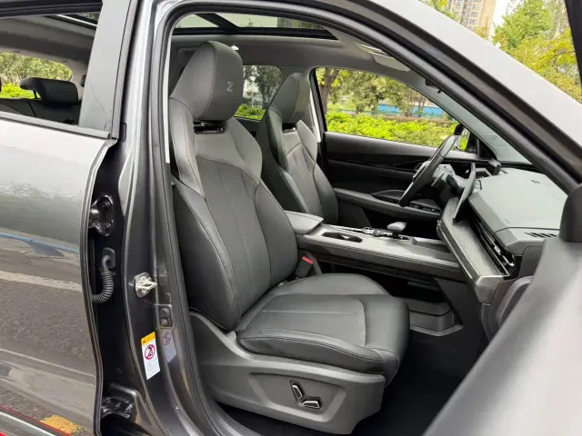 Changan Z6 — Фото автомобиля 18