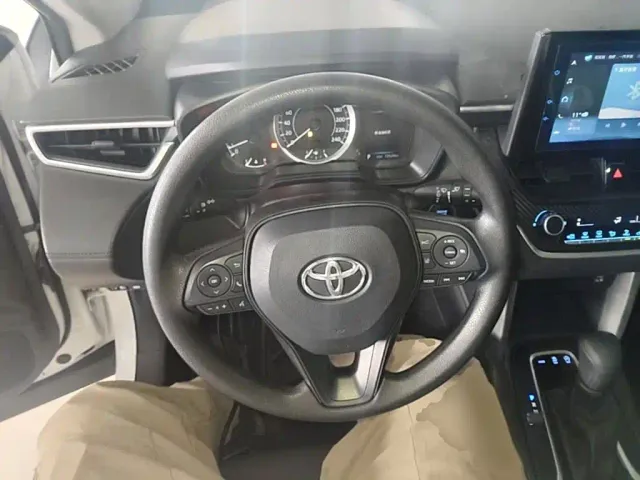 Toyota Corolla Cross — Фото автомобиля 10