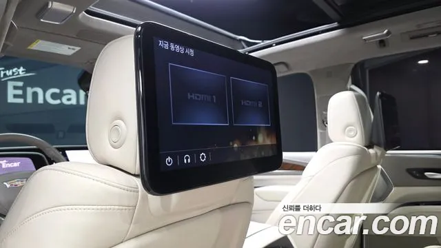 Cadillac Escalade 5th Gen — Фото автомобиля 28