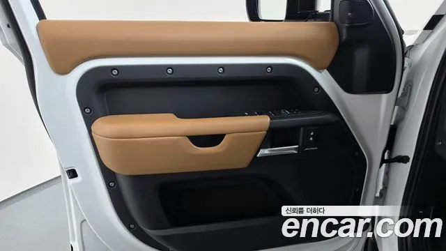 Land Rover Defender L663 — Фото автомобиля 13