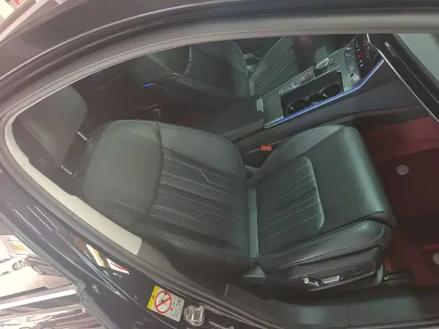 Audi A6L — Фото автомобиля 24
