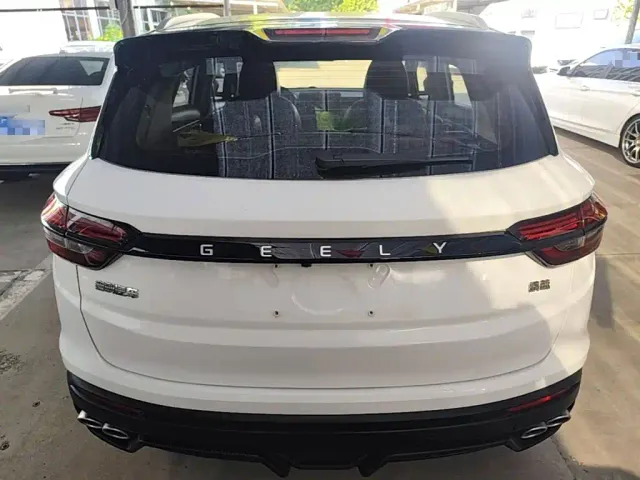 Geely Binyue — Фото автомобиля 5