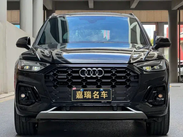 Audi Q5L — Фото автомобиля 2
