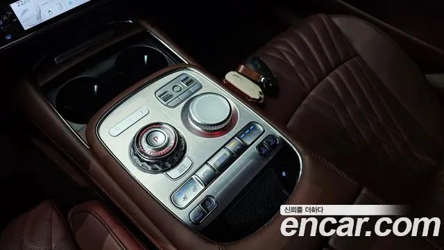 Genesis G90 Бензин 3.5 турбо AWD — Фото автомобиля 9