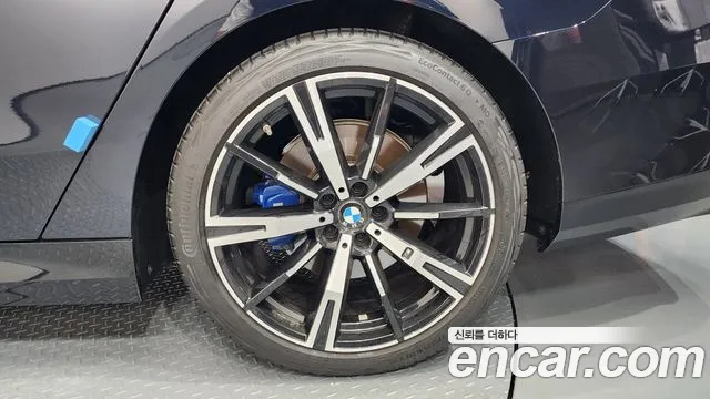 BMW 5-Series 5 серия (G60) 530i xDrive M Sport — Фото автомобиля 18