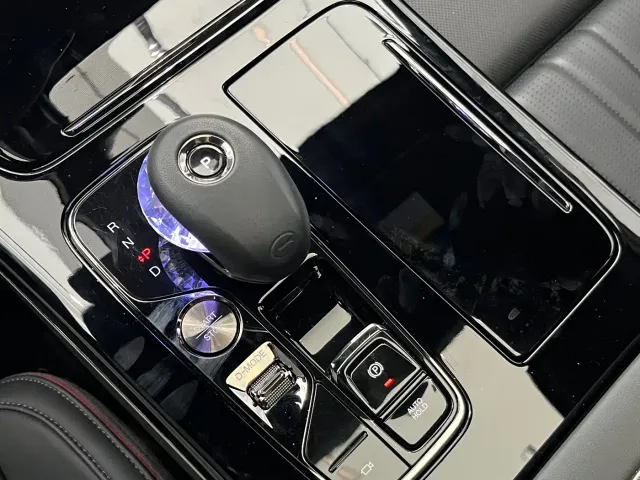 GAC Trumpchi M8 — Фото автомобиля 17