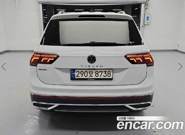 Volkswagen Tiguan — Фото автомобиля 3