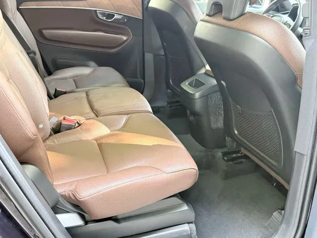 Volvo XC90 — Фото автомобиля 4