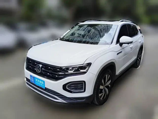 Фотография автомобиля — Volkswagen Tayron