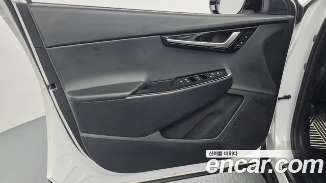 Kia EV6 — Фото автомобиля 23