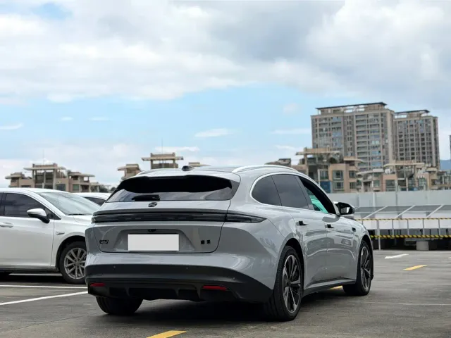 Nio ET5 Touring — Фото автомобиля 8
