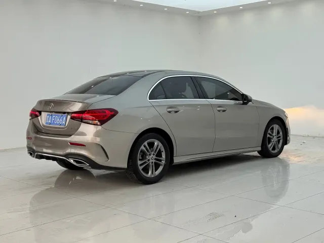 Mercedes-Benz A-Class — Фото автомобиля 9