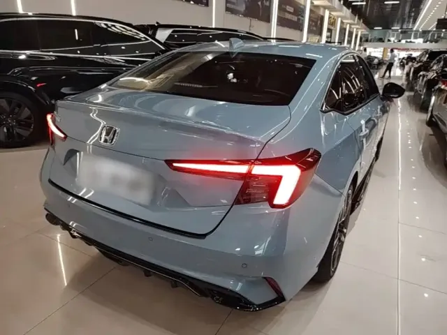 Honda Integra 2023 2.0L e:HEV Sharp Premium Edition — Фото автомобиля 6