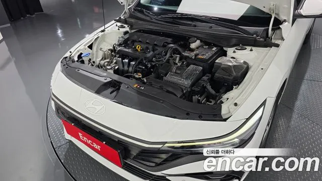 Hyundai Avante CN7 — Фото автомобиля 9