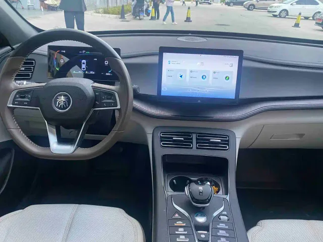BYD Qin PLUS — Фото автомобиля 5