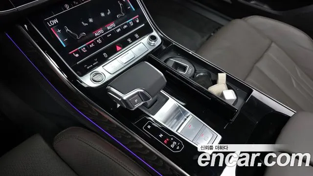 Audi A8 55 TFSI quattro Premium LWB — Фото автомобиля 7