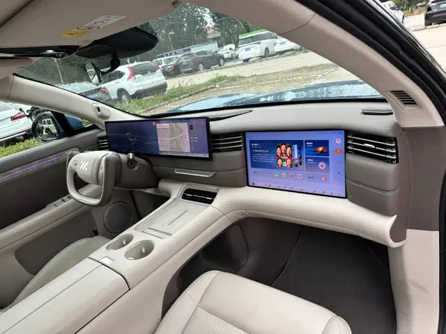 IM Motors LS6 — Фото автомобиля 14