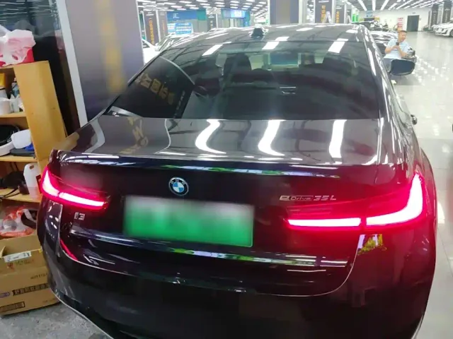 BMW i3 — Фото автомобиля 5
