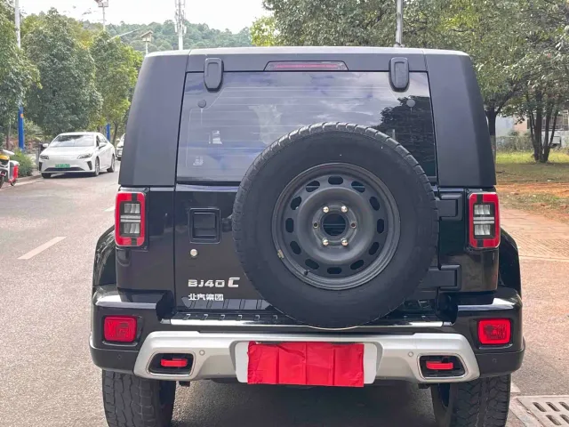 BAIC BJ40 — Фото автомобиля 6